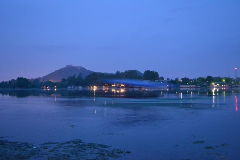 Houseboat Lily Of Nageen Srīnagar Exterior foto